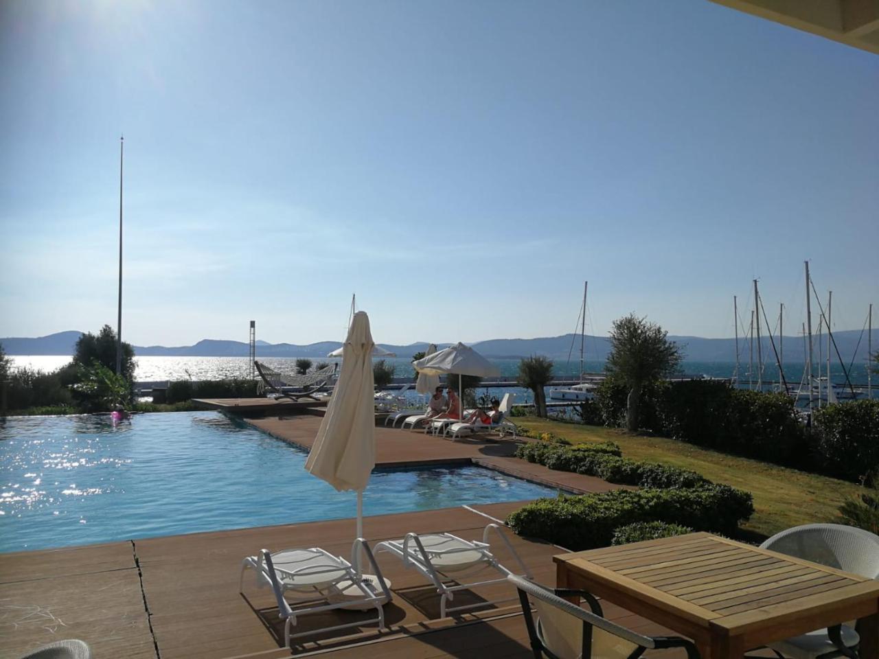 Egesu Marina Guest House Gulluk Eksteriør bilde